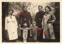 Deutsche Panzer Soldaten mit Familie Urlaub in Friesdorf