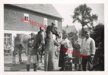 Deutsche Soldaten an der Feldschmiede bei Übung Crimmitschau