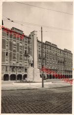 Deutscher LKW am Denkmal am Avenue-Gustave-Dron Tourcoing Frankreich