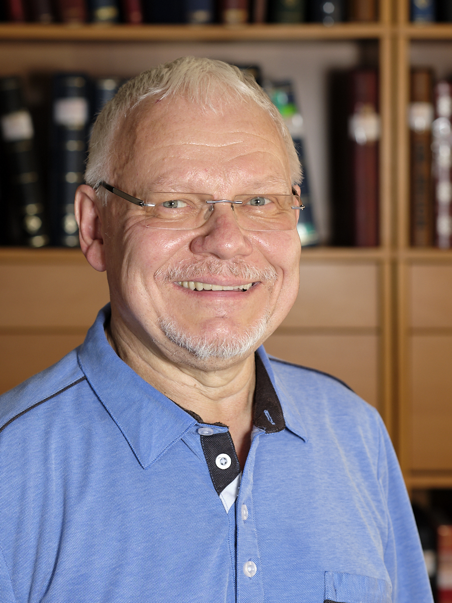 Dr. Claus-Peter Meyer