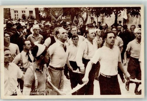 Echternach Procession dansante Danseurs Groupe de Danseurs