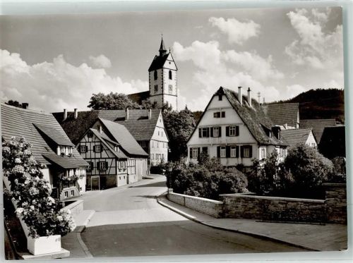 Mössingen Brunnenstraße mit Kirche St. Peter und Paul