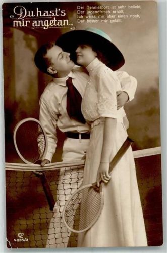 Verleibtes Paar beim Tennis GL & Co. 4035/2