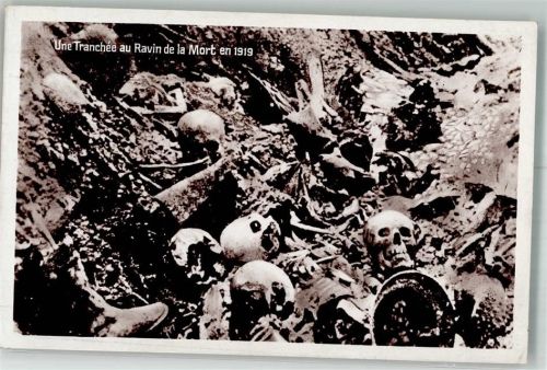 Une Tranchee au Ravin de la Mort en 1919 WK I