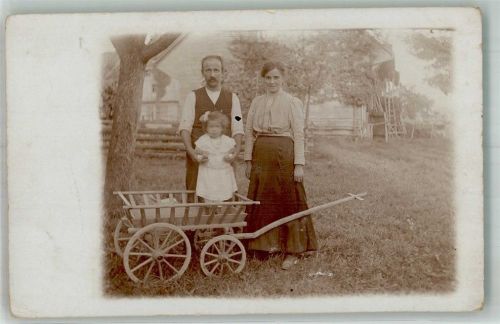Familienfoto Handwagen Kind