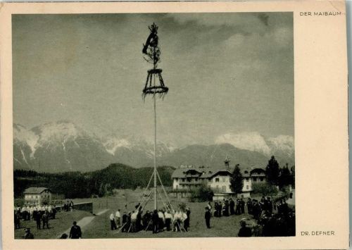 1942 Brauchtum der Maibaum