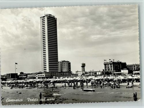 Cesenatico Veduta dal mare spiaggia