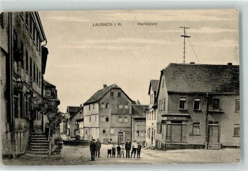 Laubach Marktplatz Geschäft H. Löwenberg Kinder