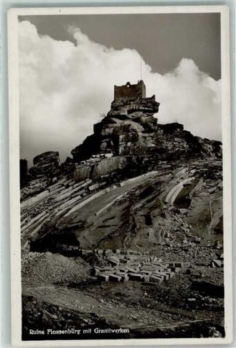 Flossenbürg Ruine mit Granitwerken