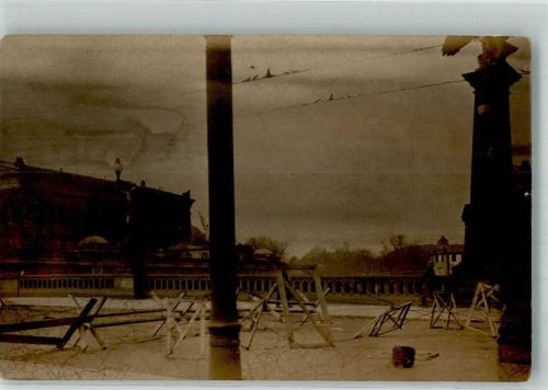 W1000 Berlin Mitte Schloßbrücke mit Stacheldraht gesperrt Revolution 1919 FOTO KEINE AK