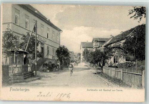 Finsterbergen Dorfstraße Radfahrer Gasthaus zur Tänne