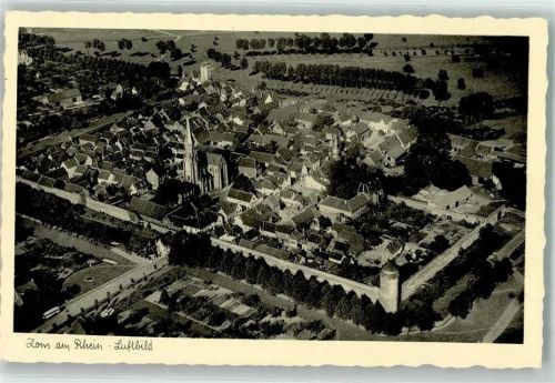 Zons Kirche St. Martinus Fliegeraufnahme