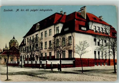 Szolnok M. kir. all. polgari leanyiskola Kinder Mann