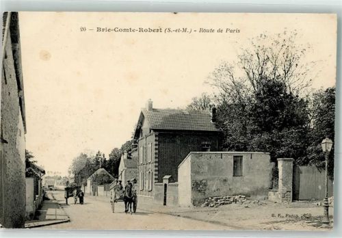 Brie-Comte-Robert Route de Paris Kutsche Laterne