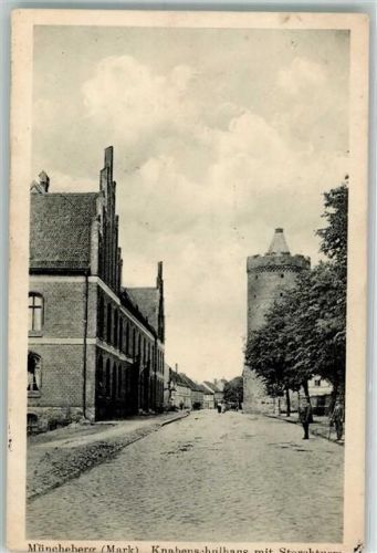 Müncheberg 1913 Knabenschulhaus mit Storchenturm Fotograf Werner