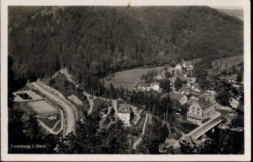 1942 Treseburg, Harz, Stadtblick vom Berg aus, Fluss, Brücke, Badeanstalt,Albert Berger Blankenburg AKU2