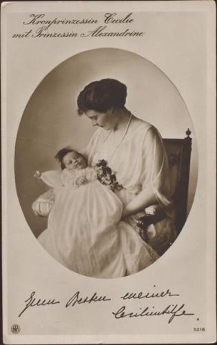 1914/18 Kronprinzessin Cecilie mit Prinzessin Alexandrine,Cecilienhilfe AKU1