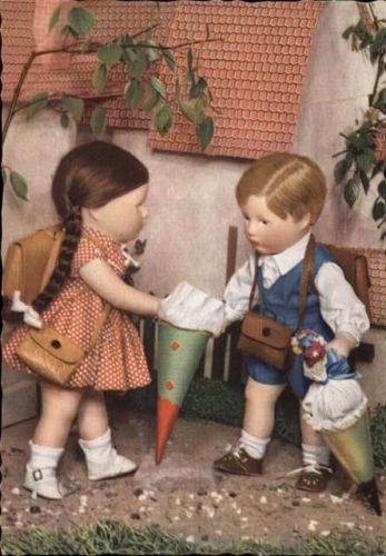 Puppe mit Schultüte