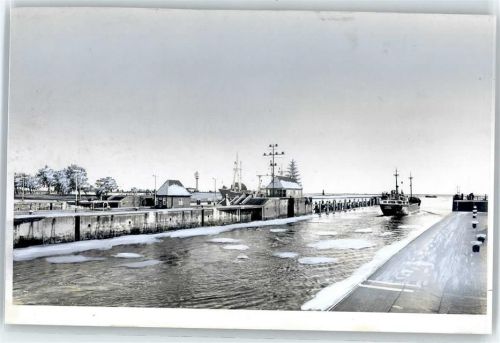 Brunsbüttelkoog Hafen, Foto mit Negativ