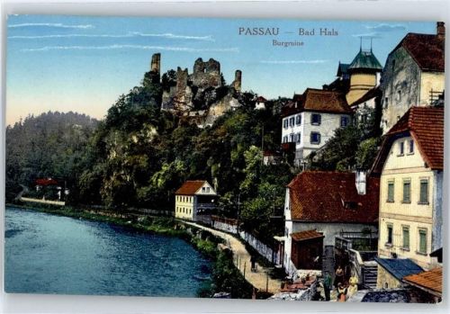 Hals Blick zur Burgruine