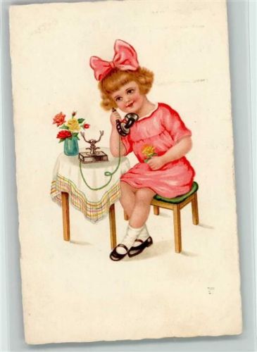 Mädchen beim Telefonieren