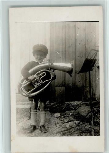 Kind mit einer Posaun 1920 Privafoto AK