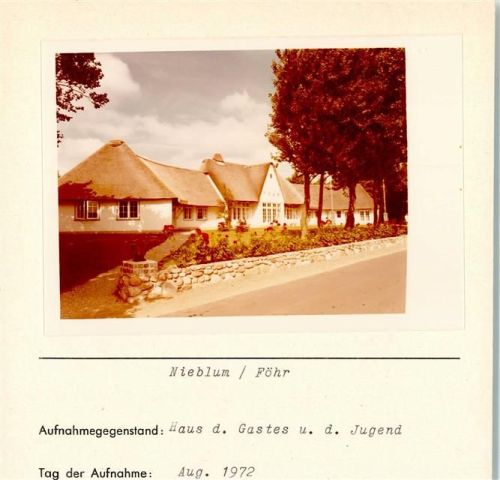 Nieblum Haus des Gastes und der Jugend Foto montiert auf Karton