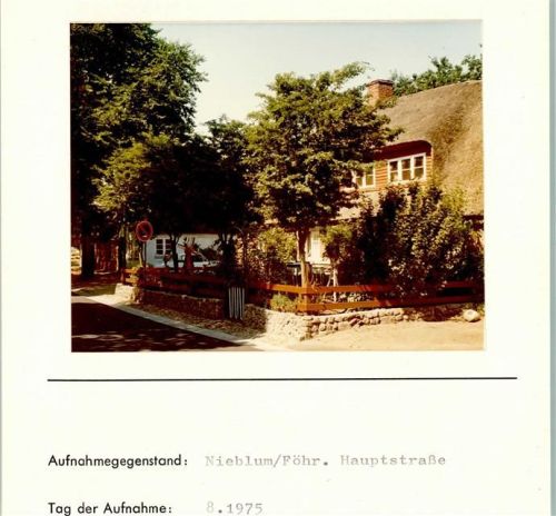 Nieblum Hauptstraße Foto montiert auf Karton