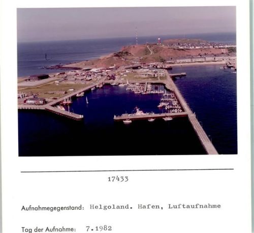 Helgoland Luftaufnahme Hafen Foto montiert auf Karton