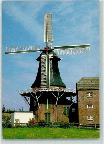 Zetel Kappenwindmühle mit Jalousieflügel und Windrose Gallerieholländer