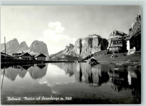 Dolomiten Ansicht mit Sassolungo