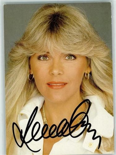 Lena Valaitis Originalautogramm