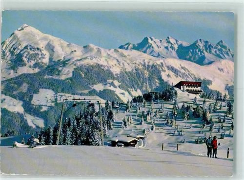 Kitzbühel Blick zum Kitzbüheler Horn Hornbahn und Loferer Steinberge Winter