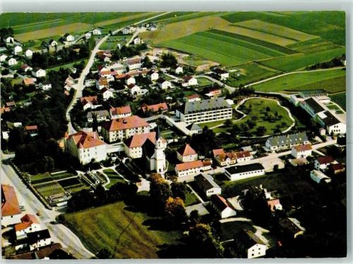 Mengkofen Kloster Schwestern v. hl. Kreuz Fliegeraufnahme