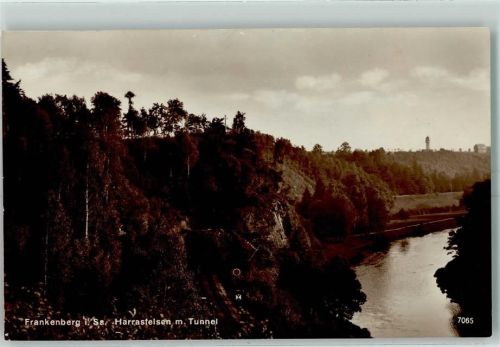 Frankenberg Harrasfelsen mit Tunnel