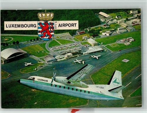 Luxembourg Findel Airport - Luxair fliegt über den Flughafen ca 1970 AK