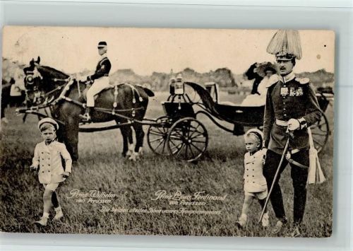 1913 Die beiden ältesten Söhne des Kronprinzenpaares AK