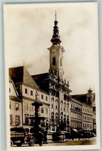Steyr Rathaus Brunnen LKW
