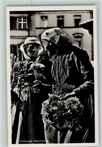 Freiburg Marktfrauen Schwarzwald Blumenhändlerin