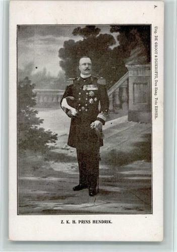 Prins Hendrik mit Uniform und Orden AK