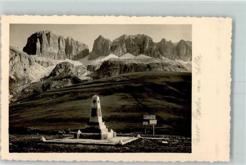 Sellajoch Denkmal