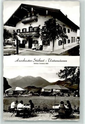 Unterwössen Auschuster Stüberl Garten Sonnenschirme mit Bluna-Werbung