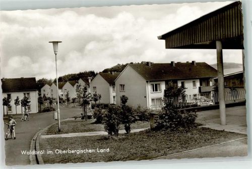 Waldbröl Wohnsiedlung Kindertretroller