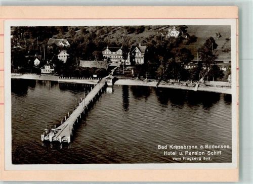 Kressbronn Fliegeraufnahme von Hotel Pension Schiff mit Seebrücke Original aufmontierte Verlagsmusterkarte