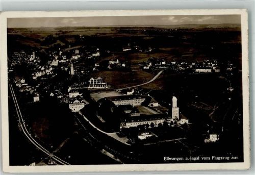 Ellwangen Fliegeraufnahme des Ortes mit der Reinhardt-Kaserne