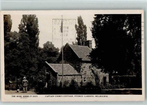 Captain Cook´s Cottage Fitzroy Gardens The Rose Series P.3033