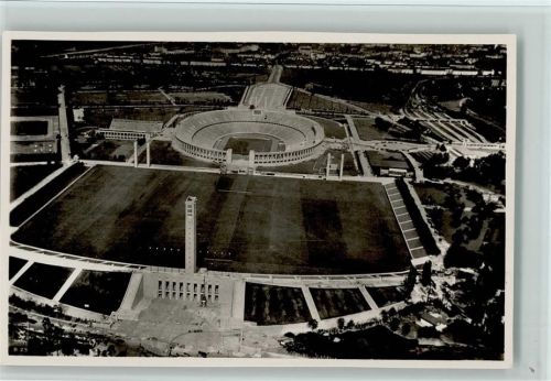 Nr. 9 Amtliche Olympia Karte, Berlin , Gesamtansicht vom Reichssportfeld , Fliegeraufnahme Olympiade