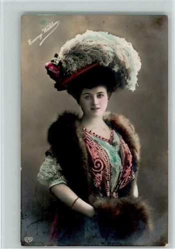 1908 Emmy Wehlen - Foto AK Hutmode, Pelzmode und Pelzmuff - Operetten - Sängerin