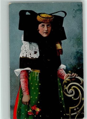 Landestracht - schöne Frau