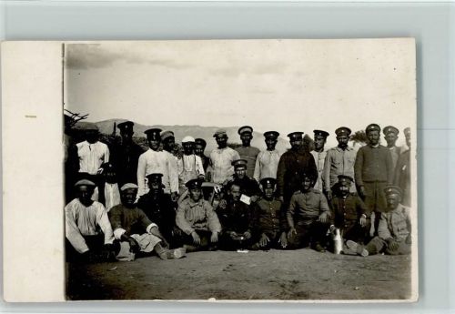 Volkstypen mit Militär Soldaten WK I 1916 AK